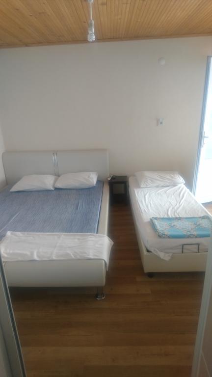Erkin Apart Hotel Karsiyaka  Exterior photo